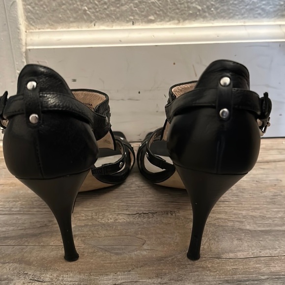Michael Kors black leather studded heeled Sandal. Size 7.5 sporting a 4” heel - Picture 8 of 10